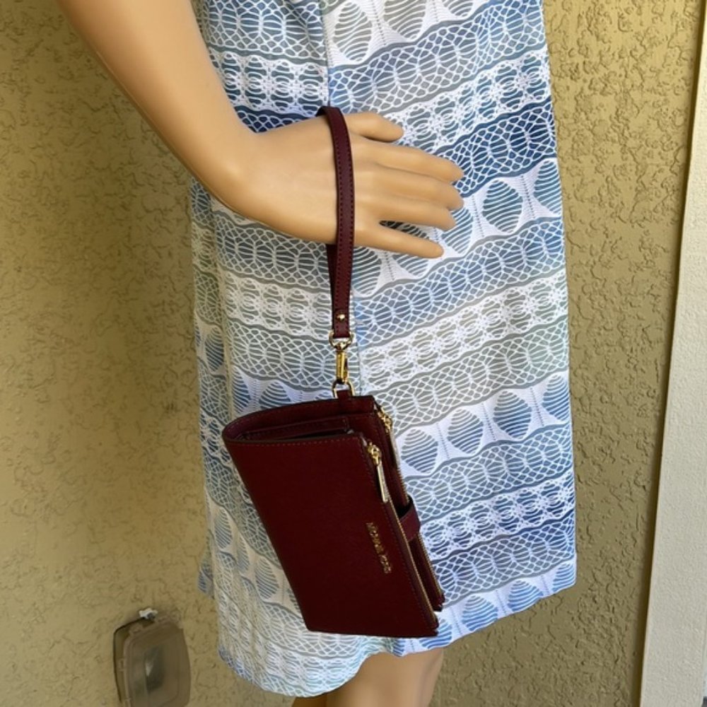 Michael Kors Jet Set Travel Large Double Zip Wristlet Wallet Dark Cherry Leather - Picture 14 of 16